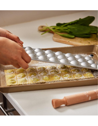Marcato Pasta Ravioli MOULD Round 40mm X 24 Raviolis